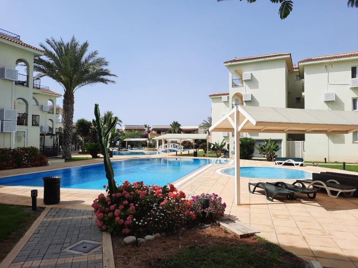 Sunrise Beach Suite B7 Gastria Buitenkant foto